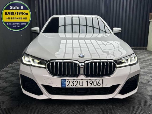 2022 BMW 5 Series (G30) 530i M 스포츠