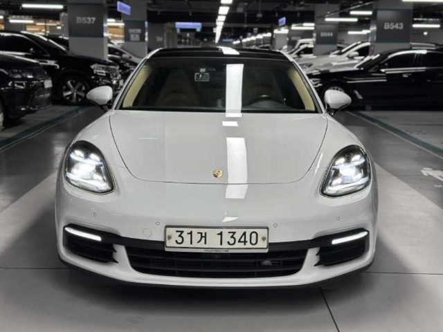2018 Porsche Panamera (971) 3.0 4