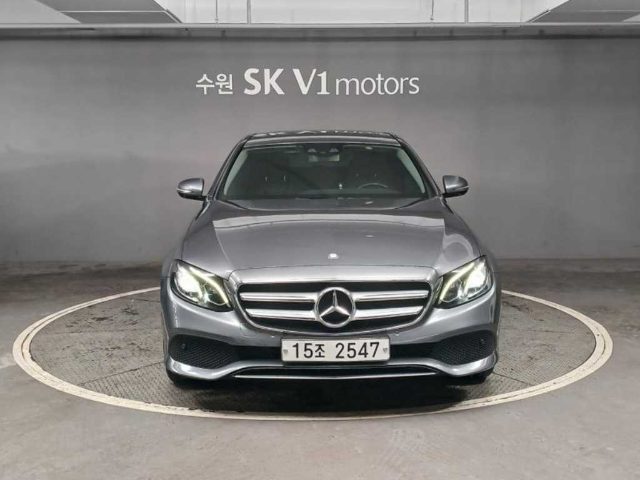 2017 Mercedes-Benz E-Class W213 E200 아방가르드