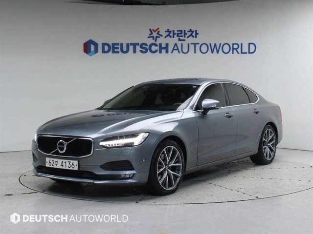 2017 Volvo S90 D5 AWD 모멘텀