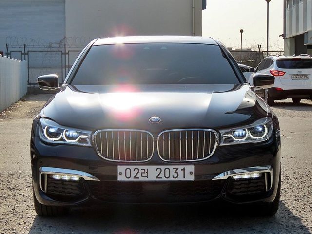 2018 BMW 7 Series (G11) 740Li xDrive M SPORT