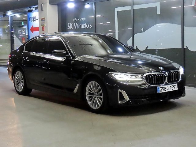 2022 BMW 5 Series (G30) 520i 럭셔리