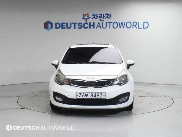 2012 Kia Pride 4DR 1.6GDI 프레스티지