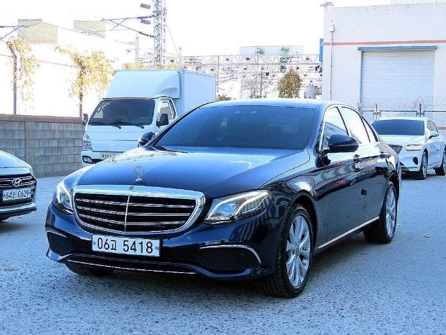 2018 Mercedes-Benz E-Class W213 E220d 4MATIC 익스클루시브