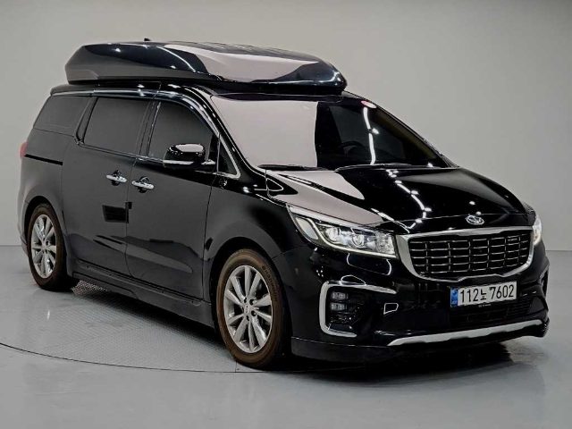 2018 Kia Carnival 디젤 9인승 하이리무진 노블레스 스페셜