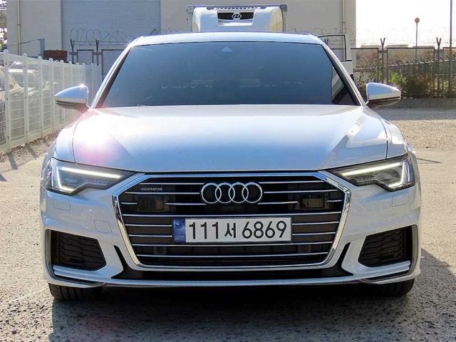 2022 Audi A6 (C8) 45 TFSI 콰트로 프리미엄