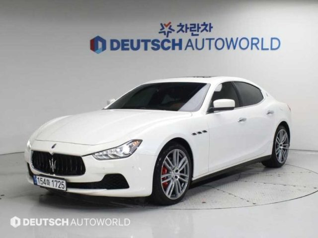 2014 Maserati Ghibli 3.0