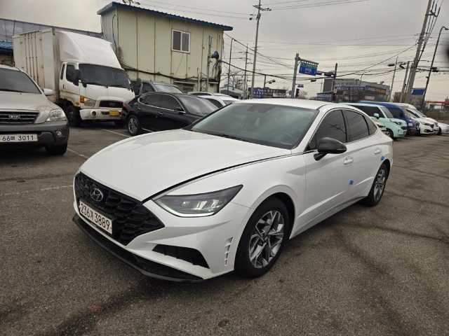 2022 Hyundai Sonata (DN8) 2.0 모던