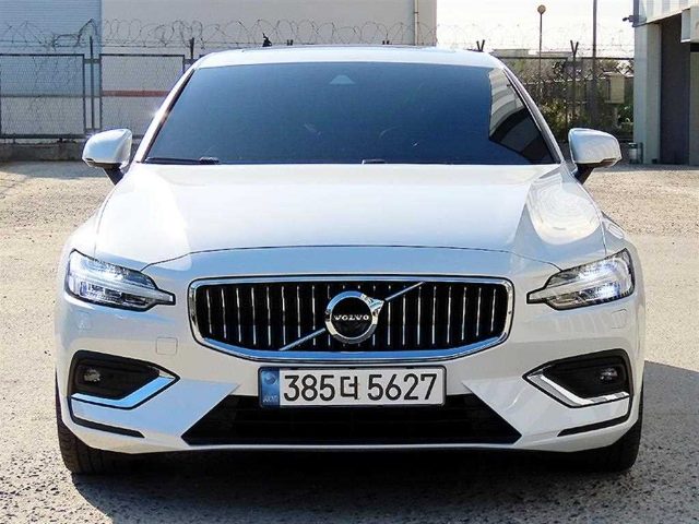2020 Volvo S60 (3세대) B5 인스크립션