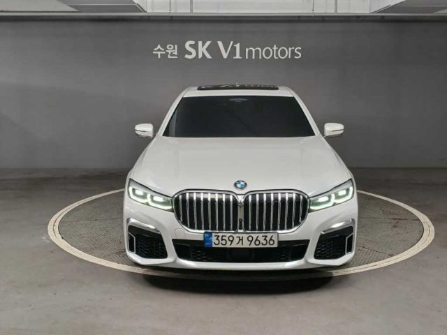 2022 BMW 7 Series (G70) 740i sDrive M 스포츠