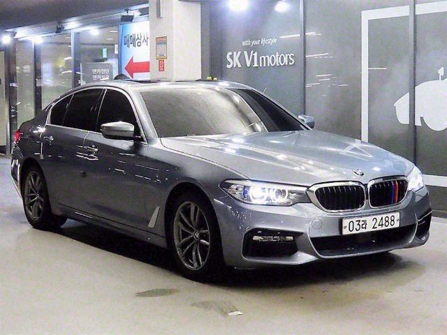 2017 BMW 5 Series (G30) 520d M 스포츠 스페셜 에디션