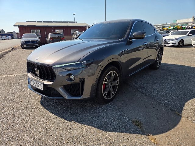 2017 Maserati Levante AWD Sports