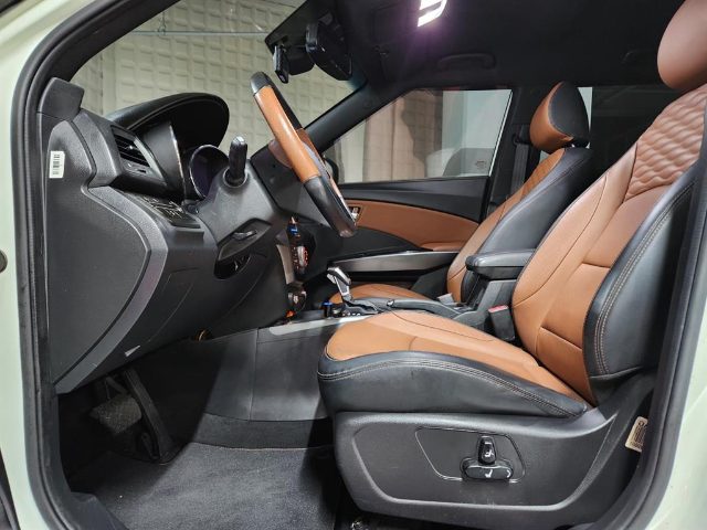 2019 KG Mobility Tivoli 2WD 디젤 기어 플러스
