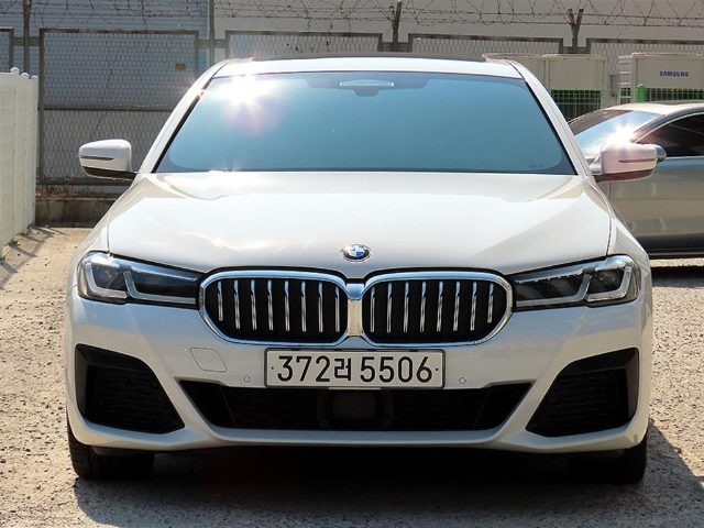 2022 BMW 5 Series (G30) 530i xDrive M 스포츠