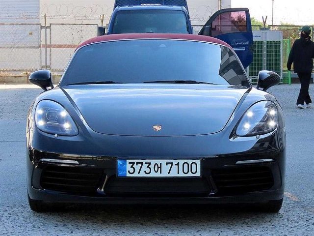 2017 Porsche Boxster S 2.5