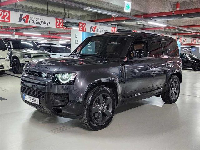 2025 Land Rover Defender (L663) 110 P300 X-Dynamic SE