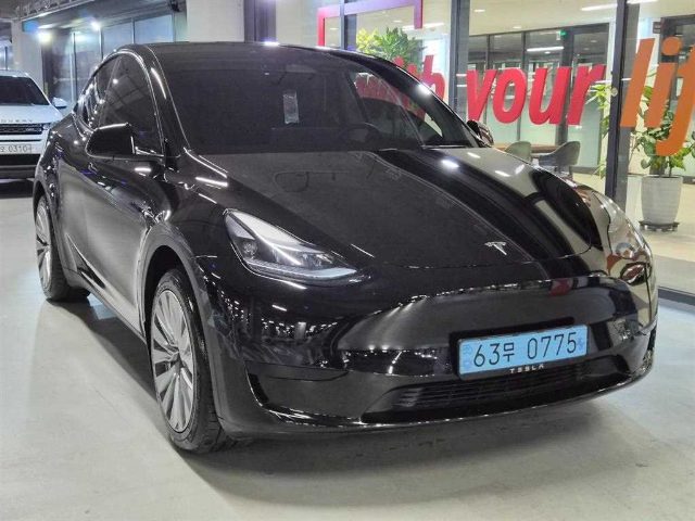 2023 Tesla Model Y RWD