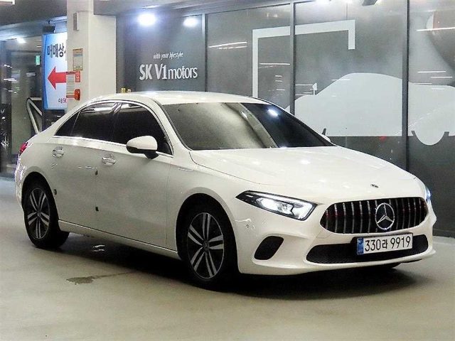 2021 Mercedes-Benz A-Class W177 A220 세단