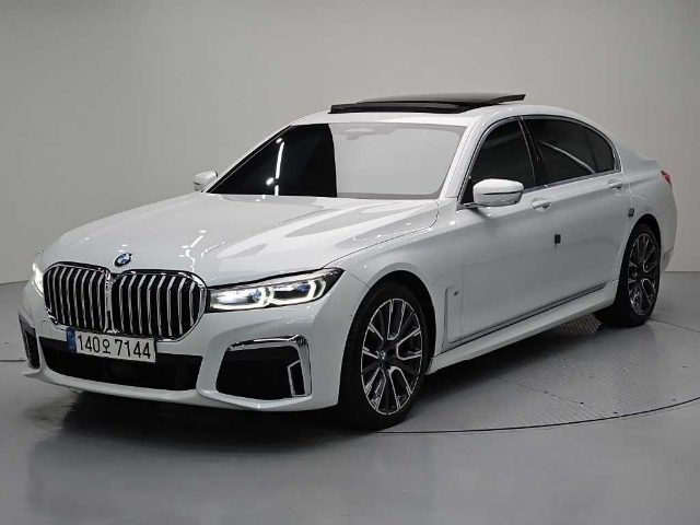 2021 BMW 7 Series (G11) 740Li xDrive M SPORT