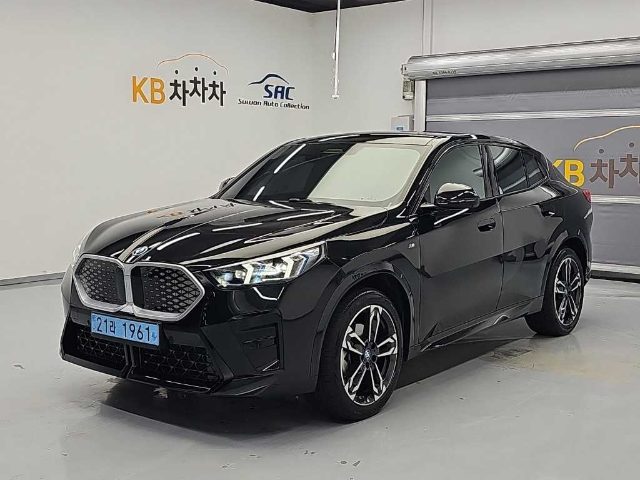 2025 BMW iX2 (U10) eDrive20 M 스포츠