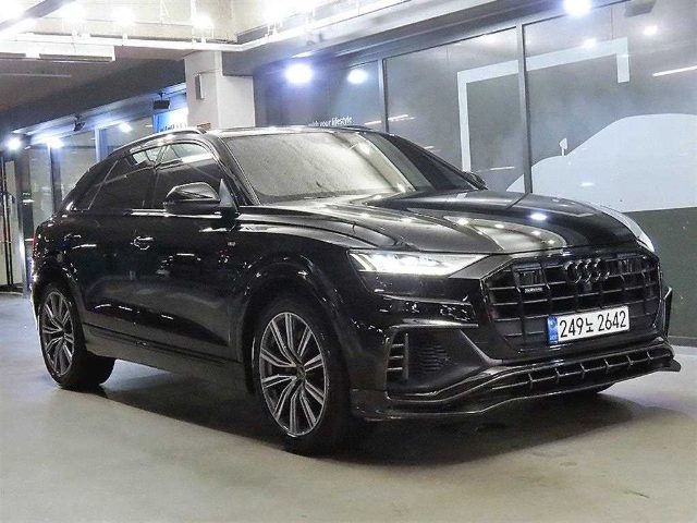 2021 Audi Q8 55 TFSI 콰트로 프리미엄