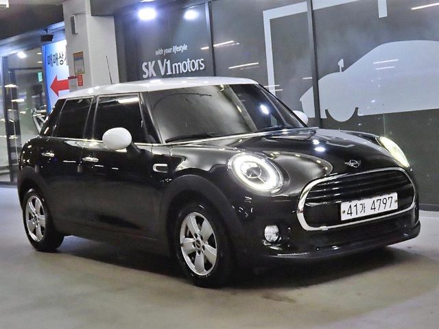 2019 MINI Cooper 5도어 기본형 3세대