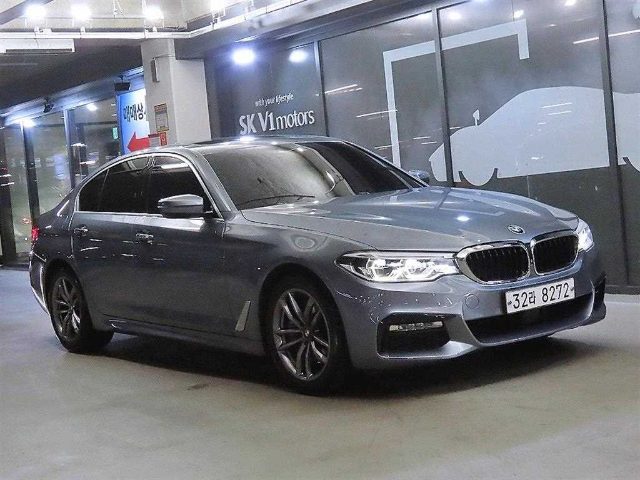 2017 BMW 5 Series (G30) 530i M 스포츠 플러스