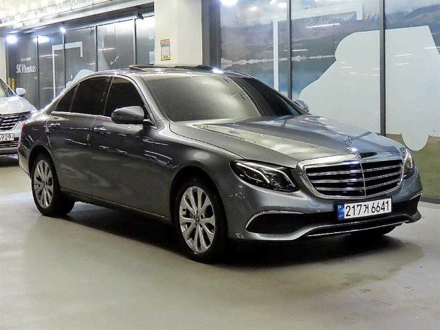 2018 Mercedes-Benz E-Class W213 E300 4MATIC 익스클루시브