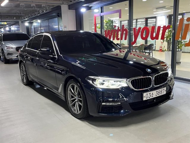 2018 BMW 5 Series (G30) 520d M 스포츠 플러스
