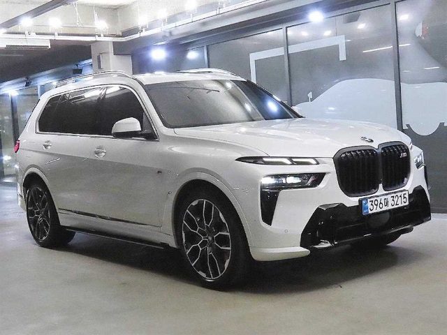 2025 BMW X7 (G07) xDrive 40i M 스포츠