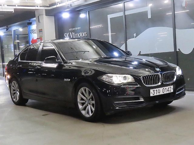 2015 BMW 5 Series (F10) 528i