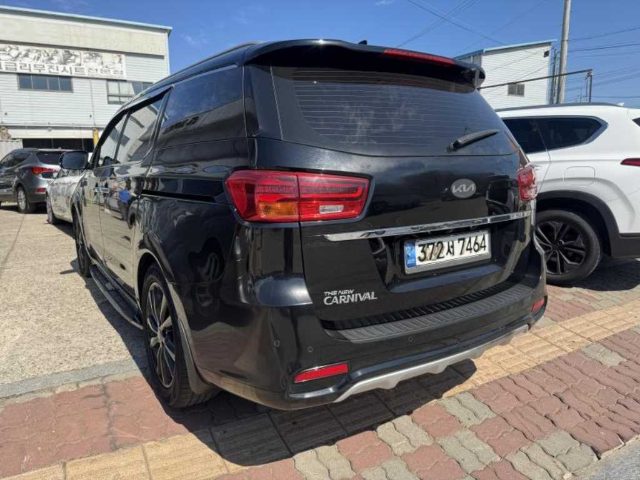 2018 Kia Carnival 디젤 9인승 노블레스 스페셜