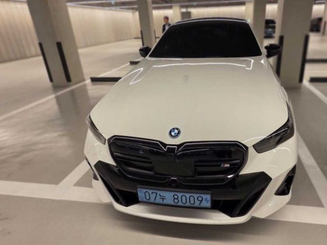 2023 BMW i5 M60 xDrive