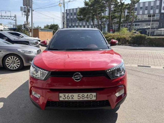 2015 KG Mobility Tivoli 가솔린 2WD 1.6 LX 최고급형