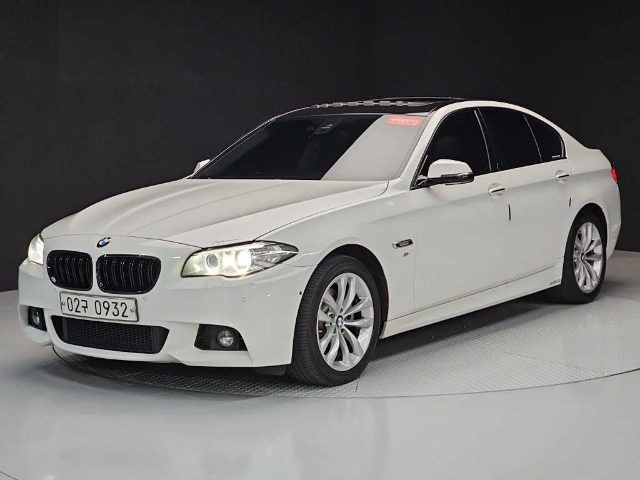 2016 BMW 5 Series (F10) 528i M 에어로 다이나믹