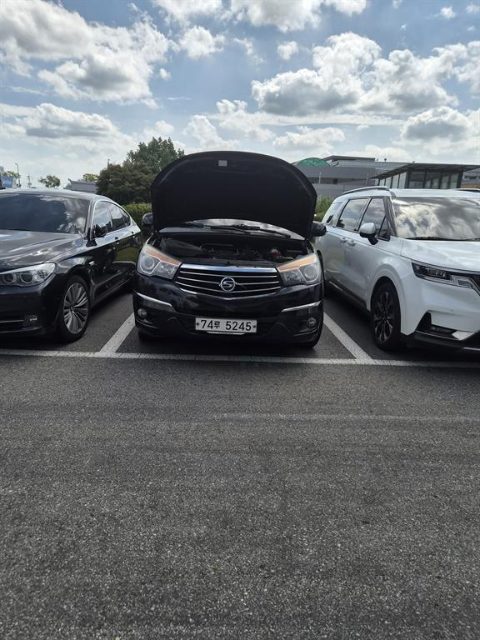 2016 KG Mobility Korando Turismo 4WD TX