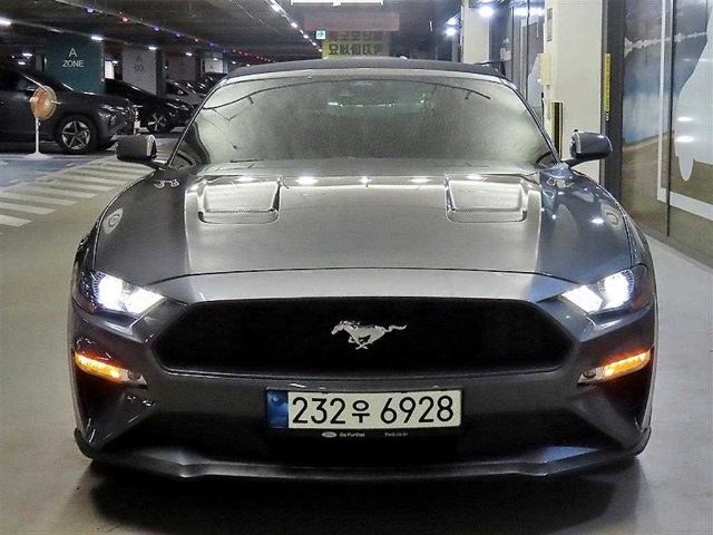 2021 Ford Mustang 컨버터블