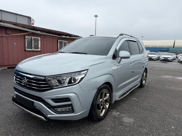 KGM (Ssangyong) Korando Turismo