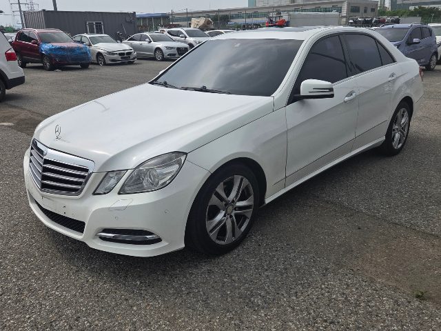 2013 Mercedes-Benz E220 CDI Avantgared